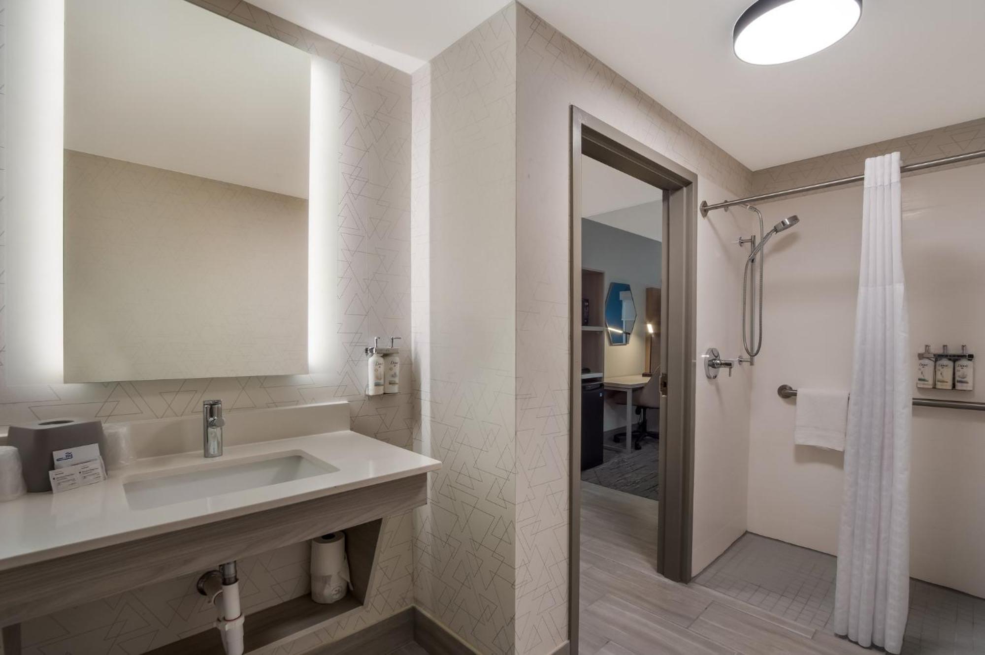 Holiday Inn Express & Suites Lexington By Ihg Экстерьер фото