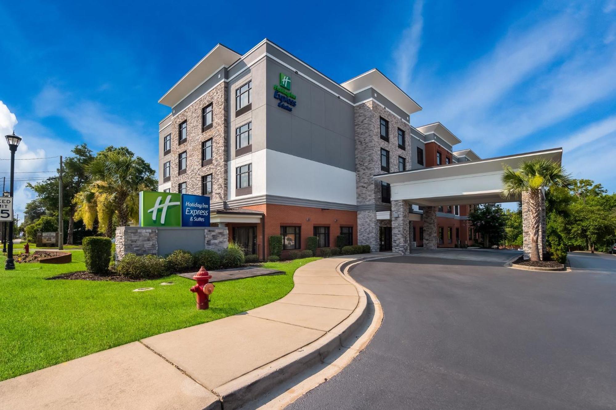 Holiday Inn Express & Suites Lexington By Ihg Экстерьер фото